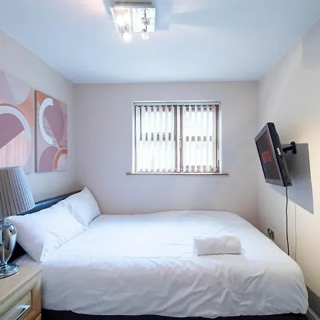 Exclusive 3-bedroom In Villa
